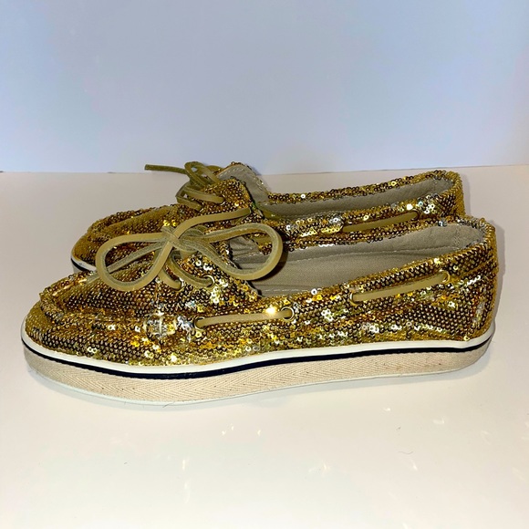 Steve Madden. Gold sequins boat shoes. - Picture 4 of 6
